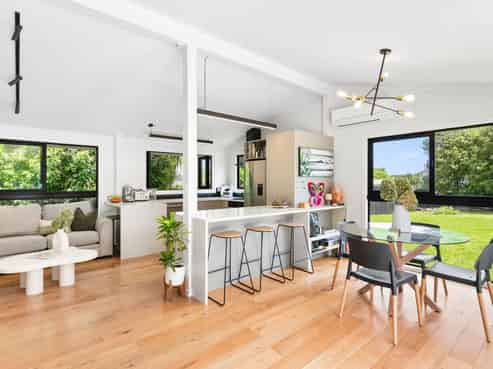 1A Cliff Road, Torbay