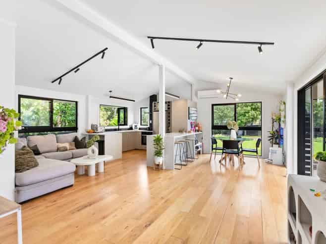 1A Cliff Road, Torbay