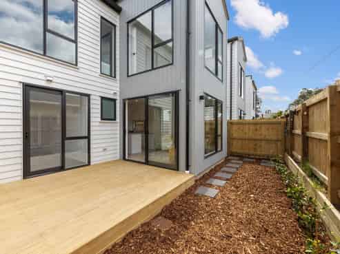 7C & 7D Queen Mary Avenue, New Lynn