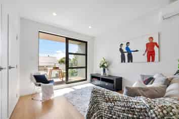 8/26 Buscomb Avenue, Henderson