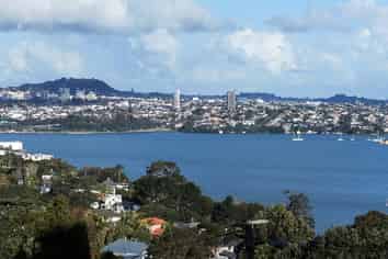 302/19 Rawene Road, Birkenhead