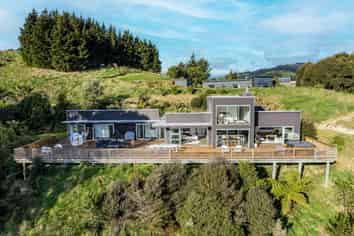 140 Anlaby Road, Paraparaumu