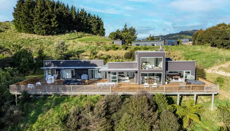 140 Anlaby Road, Paraparaumu