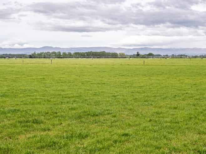 52 White Road, Milford