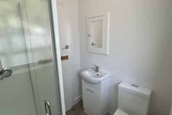 4-43 Whitmore Street, Edgeware