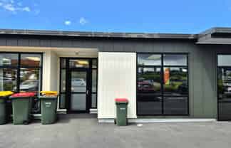 Ready-to-go office in Westgate