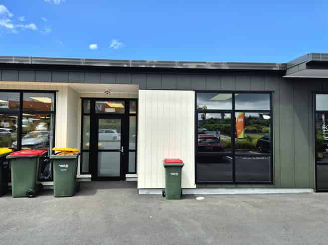 Ready-to-go office in Westgate