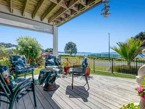 27 Schooner Avenue, Snells Beach