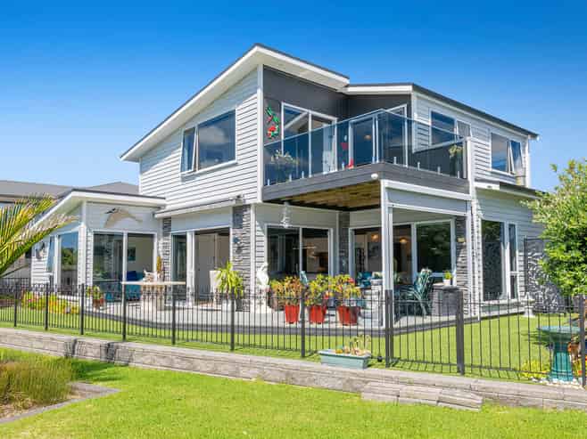 27 Schooner Avenue, Snells Beach