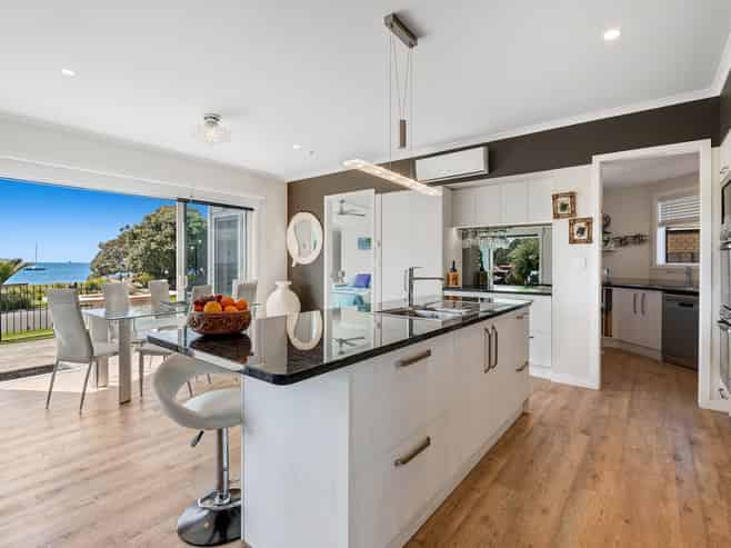 27 Schooner Avenue, Snells Beach