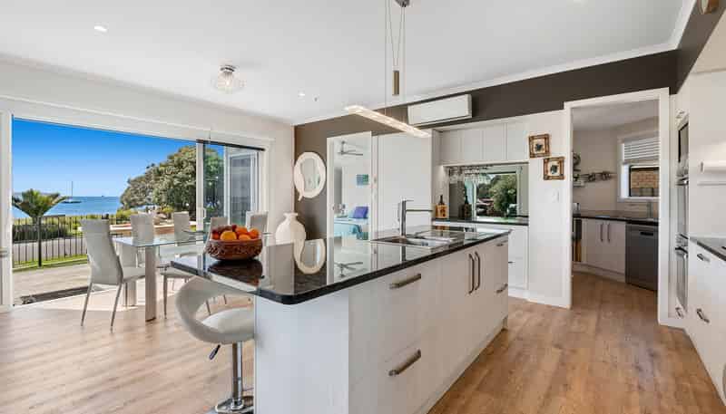 27 Schooner Avenue, Snells Beach