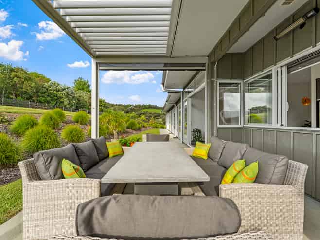 23 Tamahunga Drive, Matakana