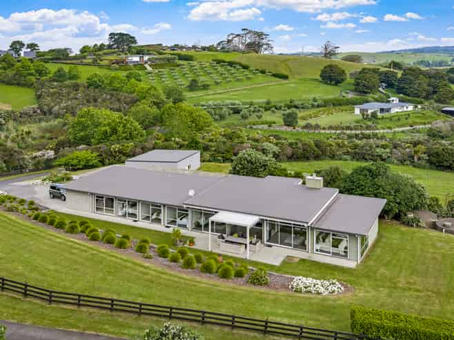 23 Tamahunga Drive, Matakana