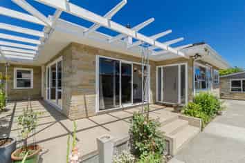 4 Pembroke Street, Taradale