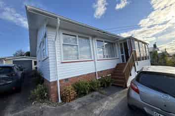 63 Shoreham Street , Avondale