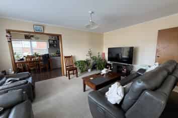 63 Shoreham Street , Avondale