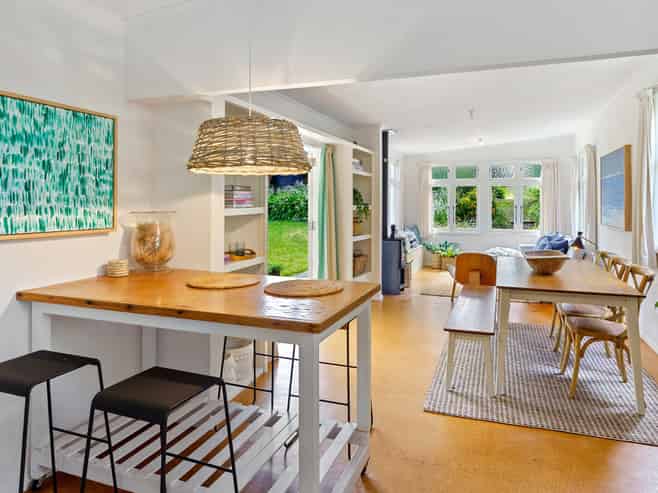 42 Field Way, WAIKANAE BEACH