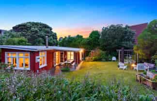 42 Field Way, WAIKANAE BEACH