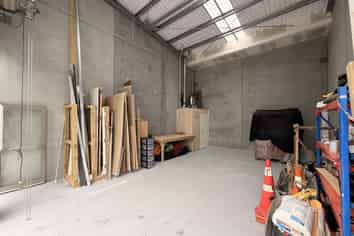 Rear Business Park unit with wide roller door!