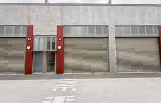 Rear Business Park unit with wide roller door!