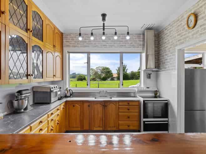 6 Deihl Road, Lichfield