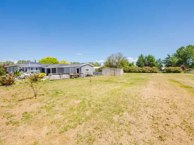 2070 State Highway 2, Waipukurau