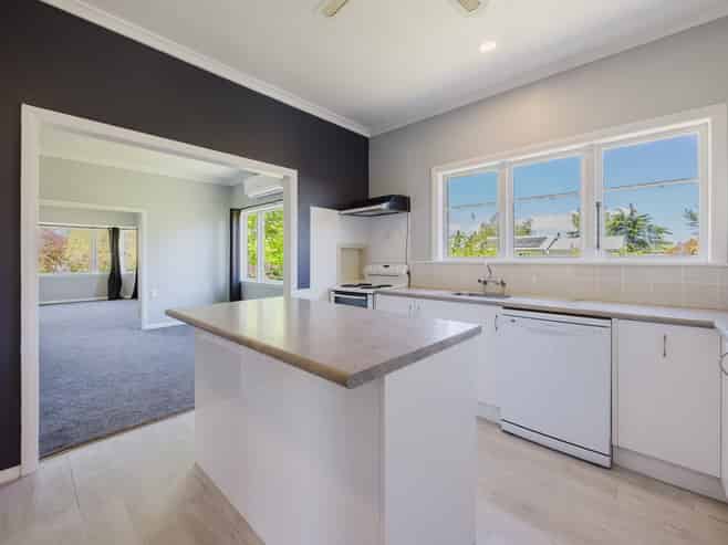 2070 State Highway 2, Waipukurau