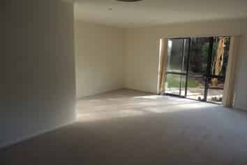 8B Glenside Ave, Pakuranga