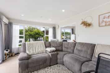 44 Kokiri Crescent, Waitangirua