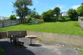 44 Kokiri Crescent, Waitangirua