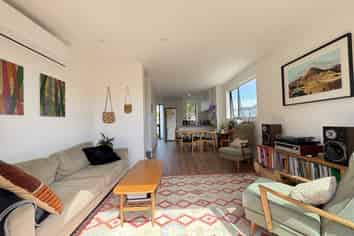 9E Playfair Road, Mount Roskill