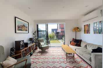 9E Playfair Road, Mount Roskill