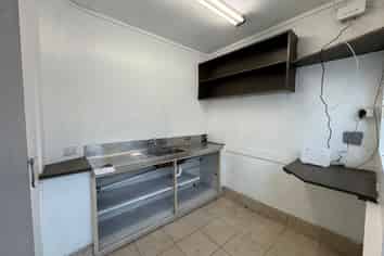 400sqm Inner City Warehouse For Lease