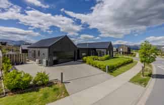 10 Gladbrook Street, Wanaka