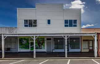 Live in business opportunity