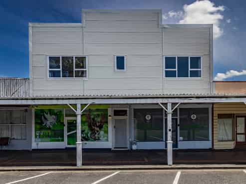 Live in business opportunity