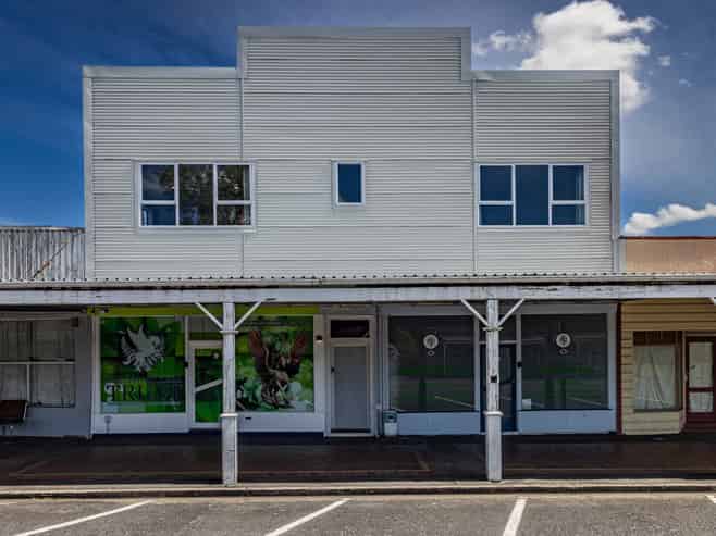 Live in business opportunity