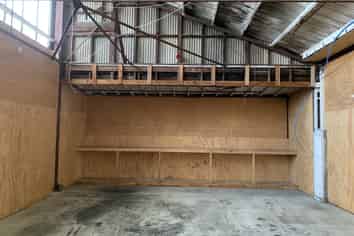 Affordable 230m2 Industrial Unit | Sawtooth