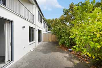 5B Opoia Road, Hamilton East