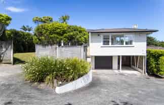 20 Waione Avenue, Te Atatu Peninsula