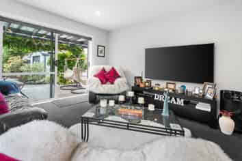 2/101 Bayswater Crescent, Bromley