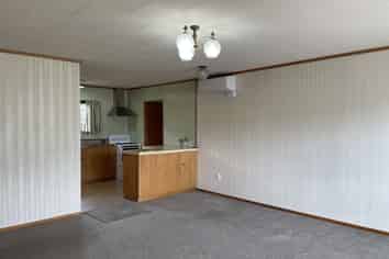 2/4 Second Avenue, Avenues