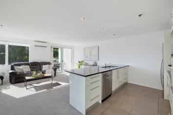 303/6 Durham Street, Tauranga