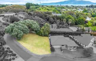 7 Fairway Oaks Drive, WAIKANAE BEACH