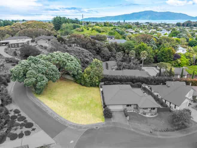 7 Fairway Oaks Drive, WAIKANAE BEACH