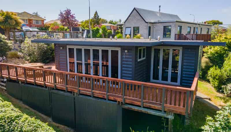 34 Hill View Crescent, Highfield