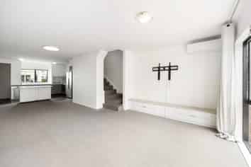 185/172 McLeod Road, Te Atatu South