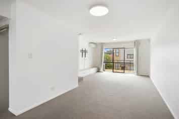 185/172 McLeod Road, Te Atatu South