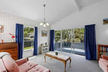 221 Major Drive, Kelson