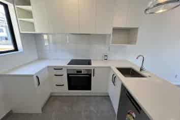 20/241 Don Buck Road, Massey